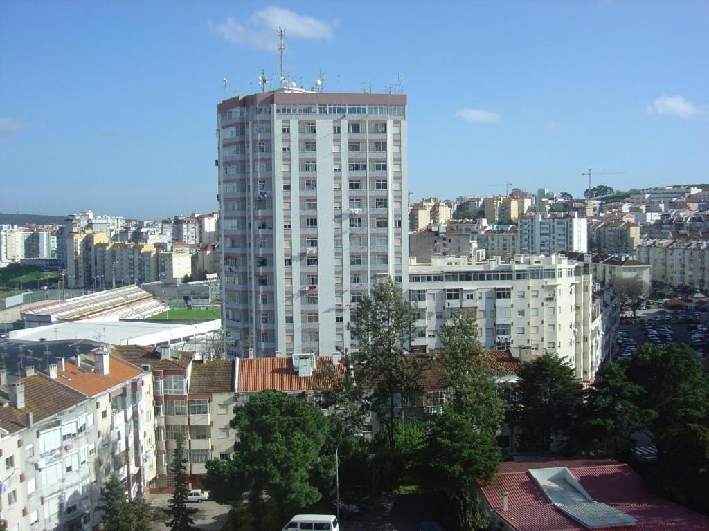 In Bed With Lisbon 15E Apartment Amadora Luaran gambar