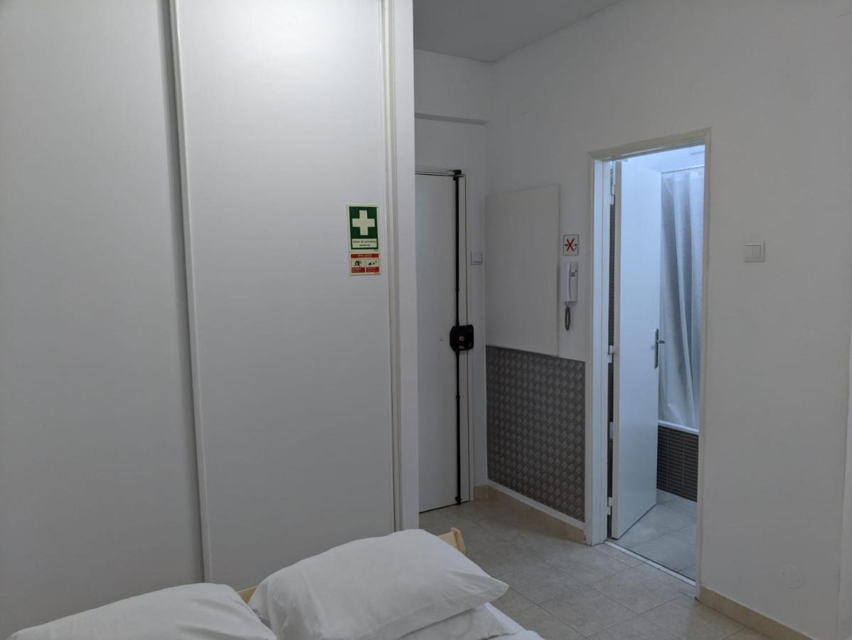 In Bed With Lisbon 15E Apartment Amadora Luaran gambar